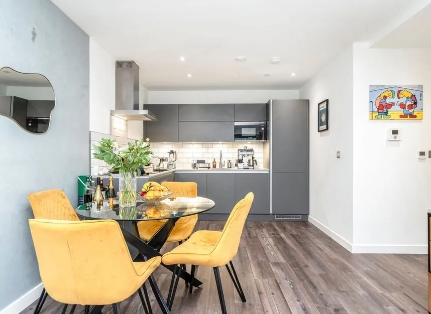 Wallis Road, Hackney, E9, photo 2
