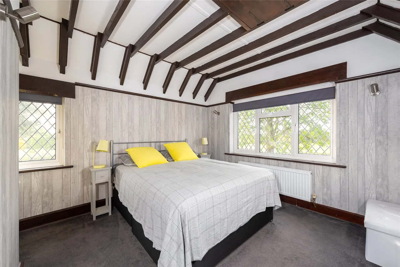 Church Street, Blakesley, NN12, photo 8