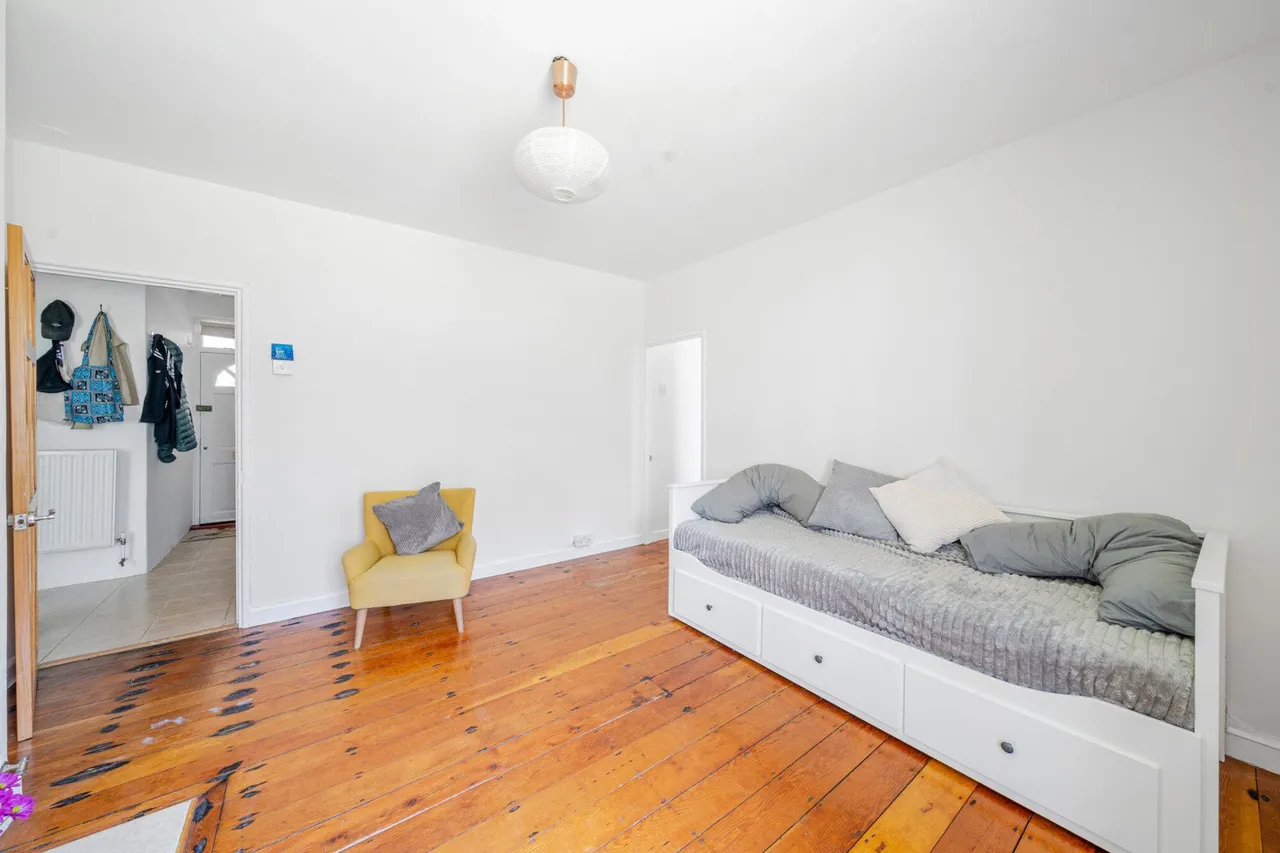 Peckham Road, SE5, photo 12