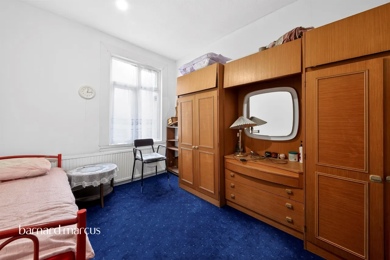 Lambert Road, London, N12, photo 12