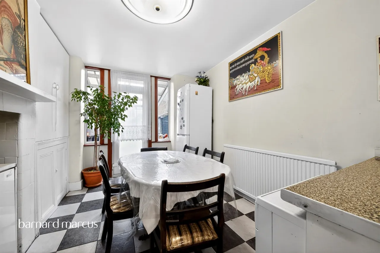 Lambert Road, London, N12, photo 10