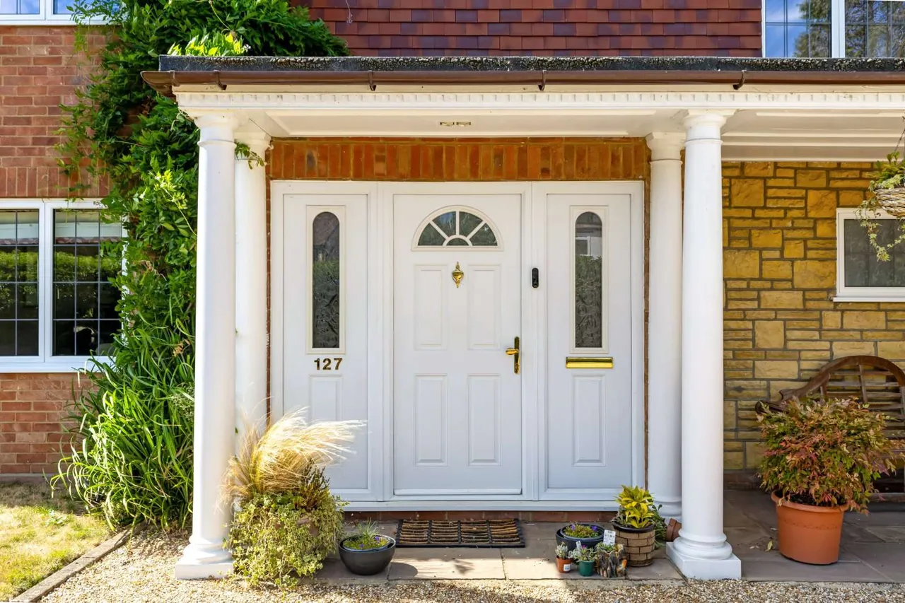 The Street, West Horsley, Leatherhead, Surrey, KT24 6HY, photo 6