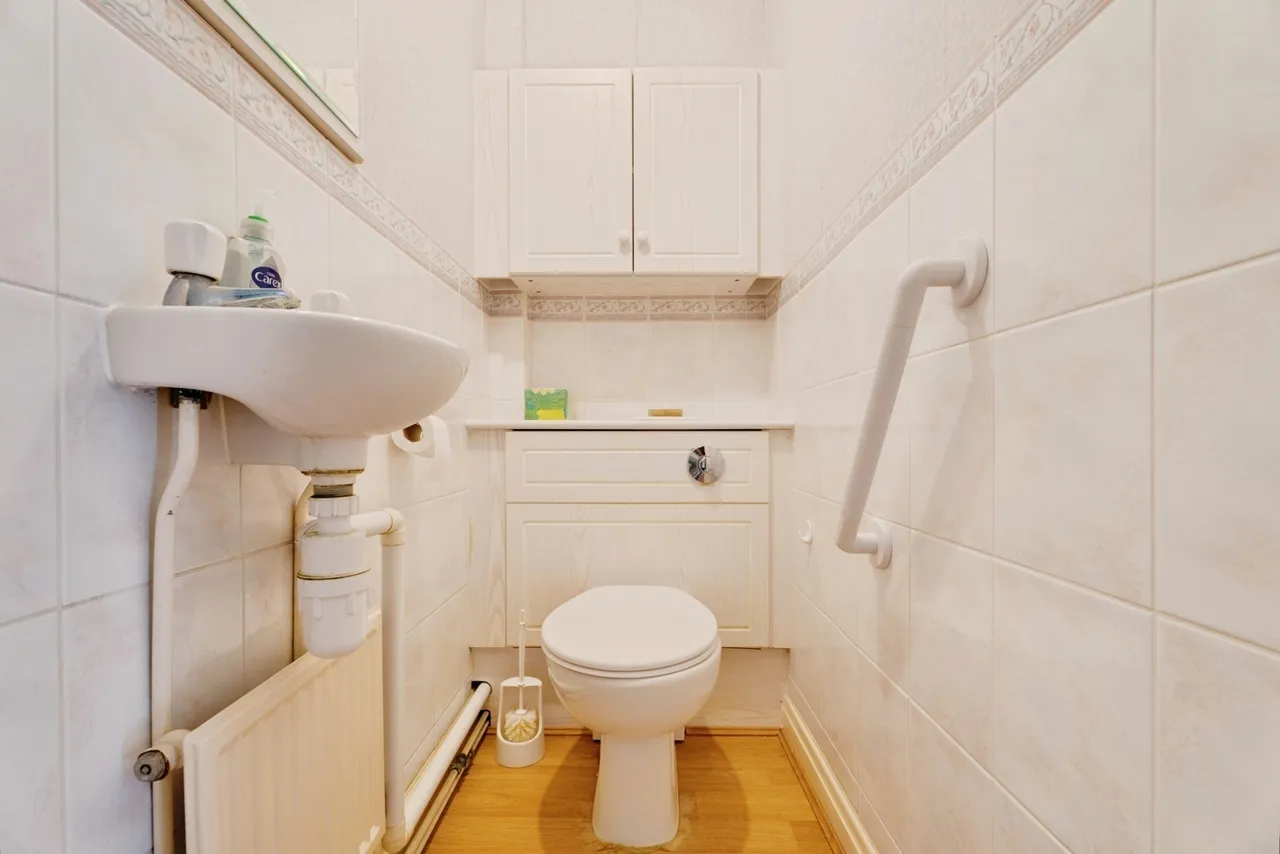 Bramble Way, Leavenheath, Colchester, Suffolk, CO6, photo 10