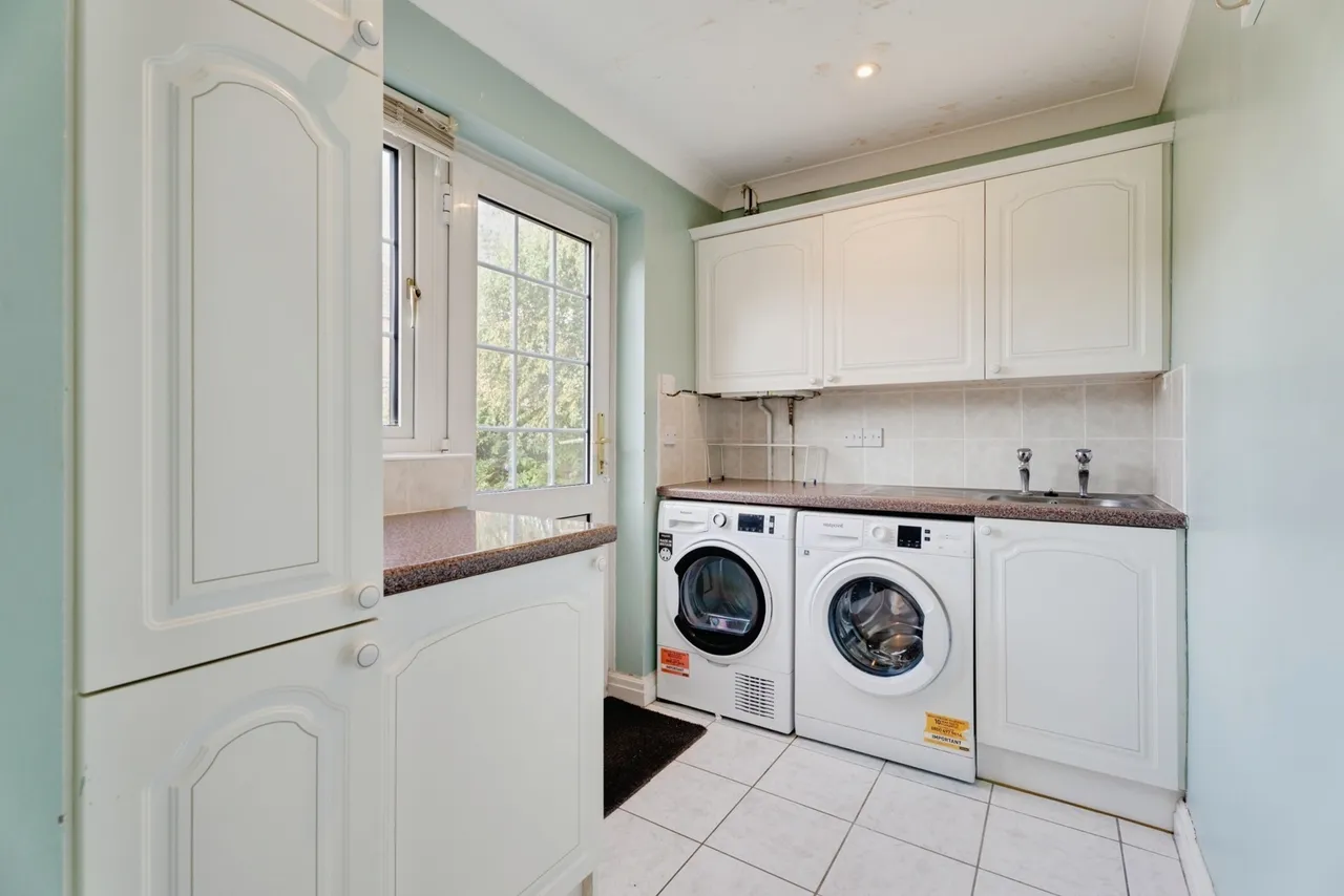 Bramble Way, Leavenheath, Colchester, Suffolk, CO6, photo 7