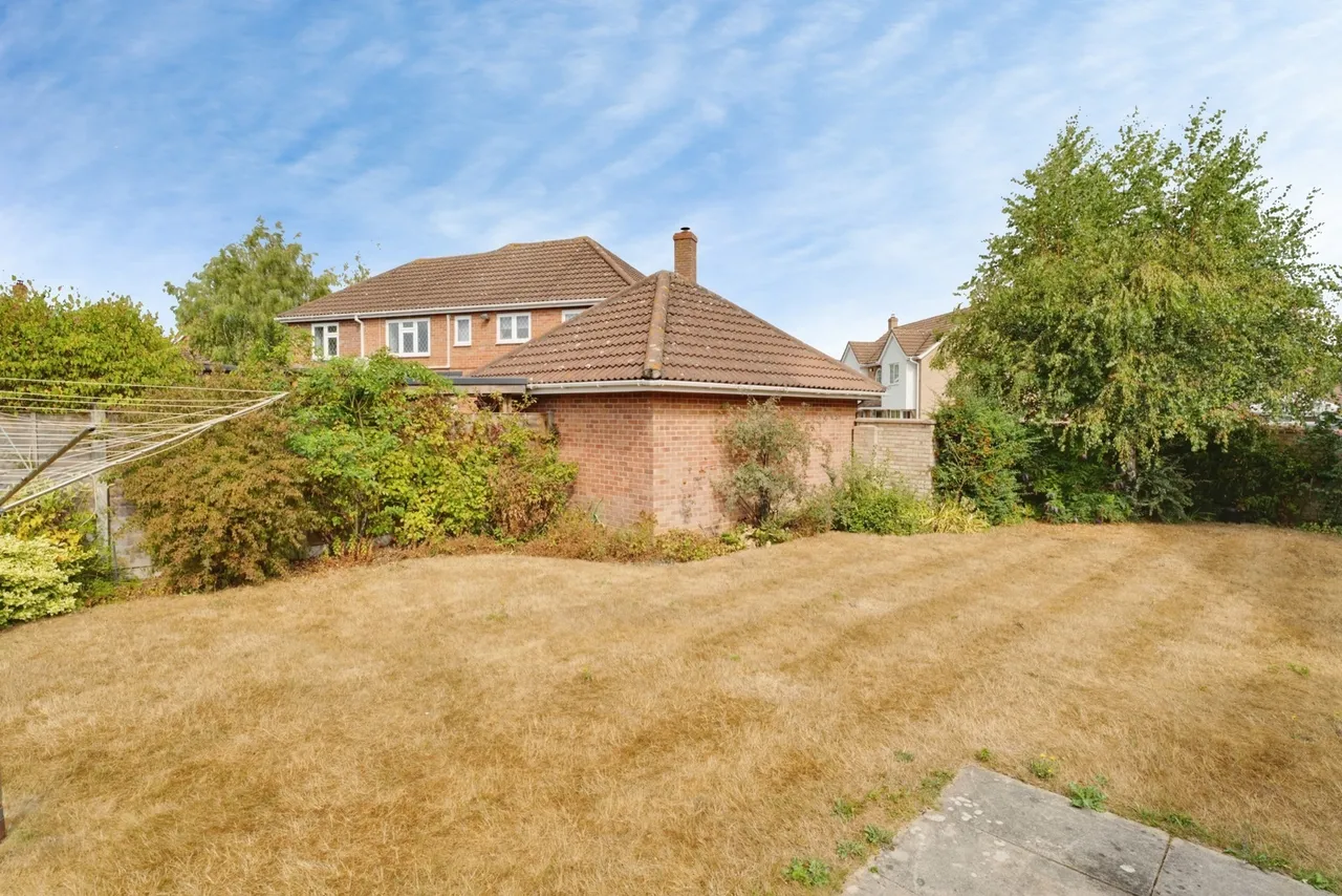 Bramble Way, Leavenheath, Colchester, Suffolk, CO6, photo 18