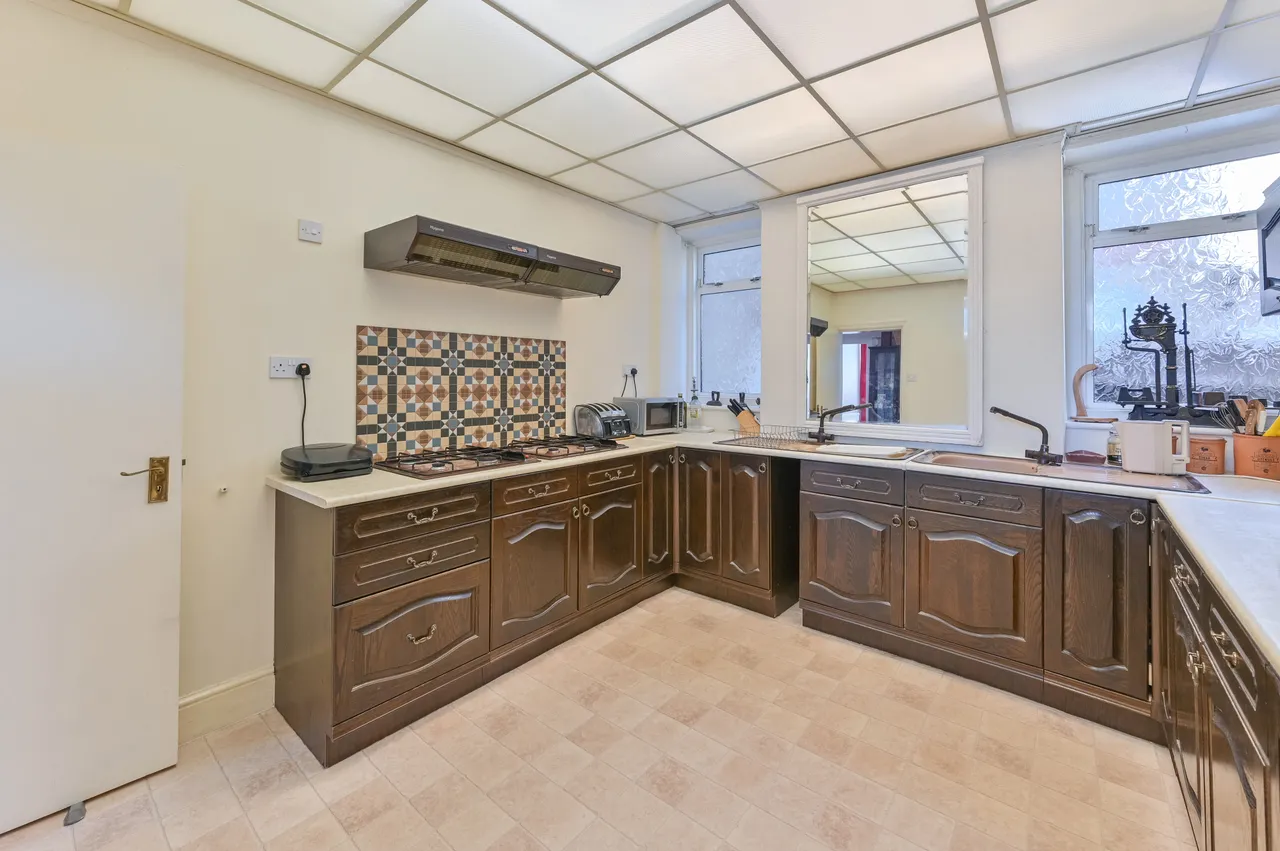 43 Wheathill Road, London, photo 5