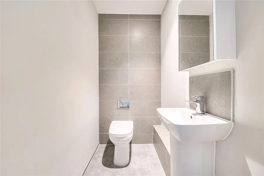Highfield Avenue, Newbury, RG14, photo 14