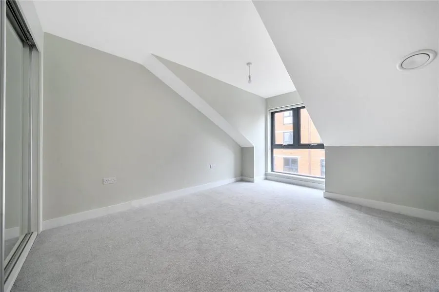 Highfield Avenue, Newbury, RG14, photo 10