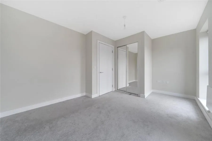Highfield Avenue, Newbury, RG14, photo 7