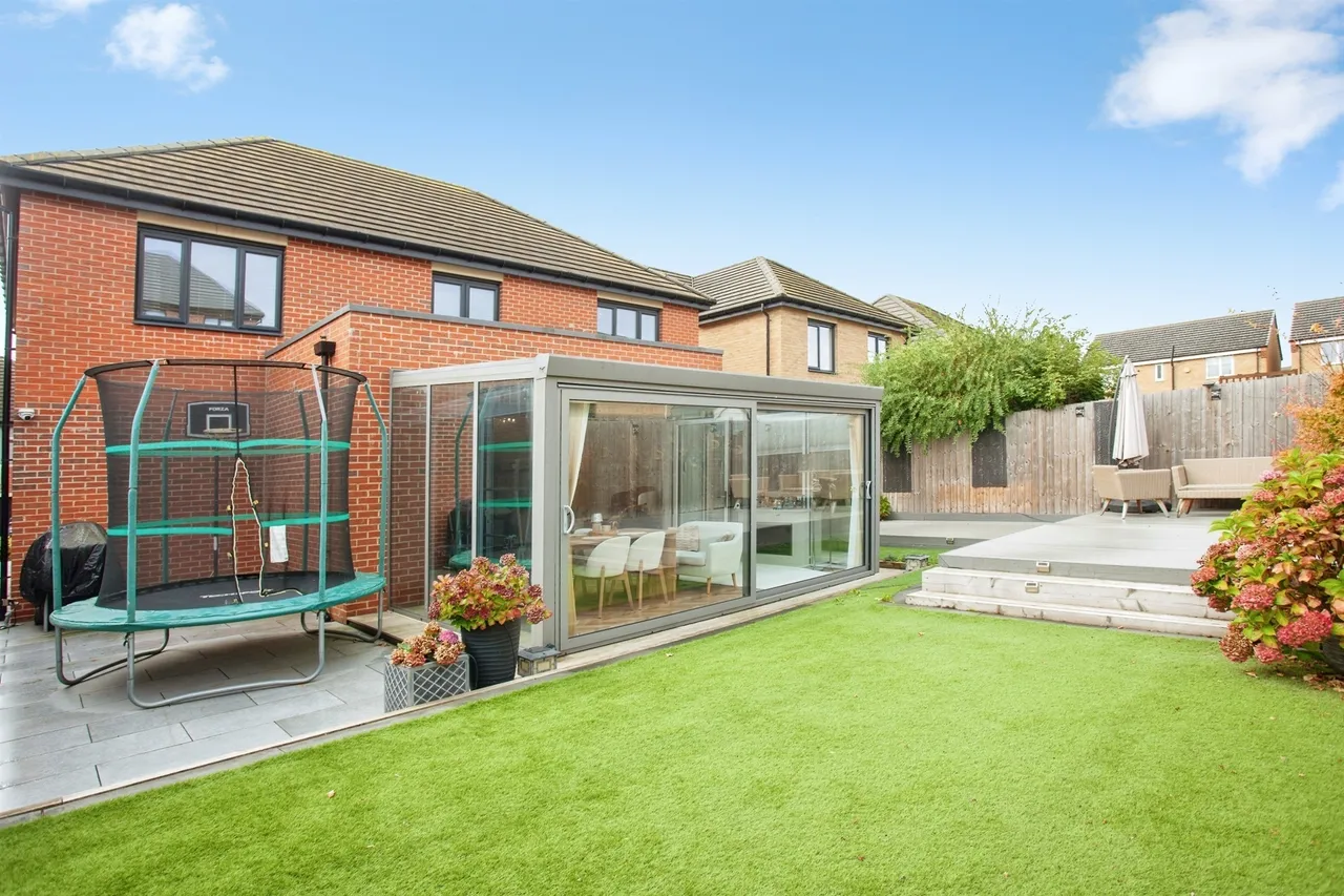Oak Dene Way, Waverley, S60, photo 2