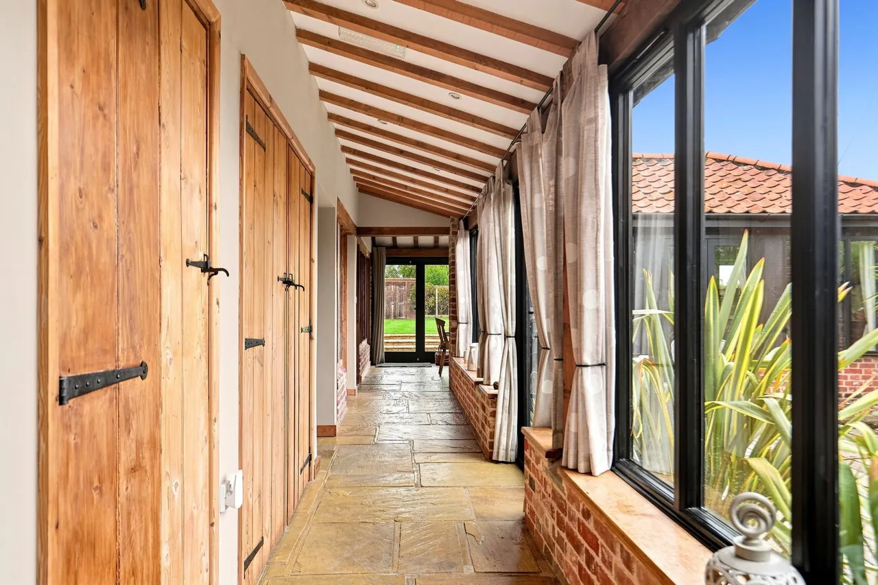 The Turnpike, Carleton Rode, NR16, photo 8