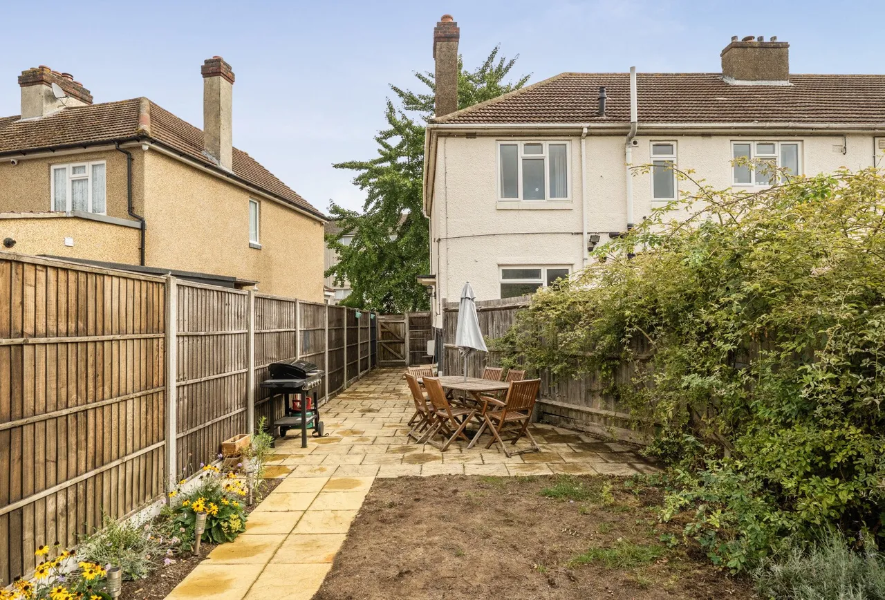 Phipps Bridge Road, London, SW19 2SU, photo 17
