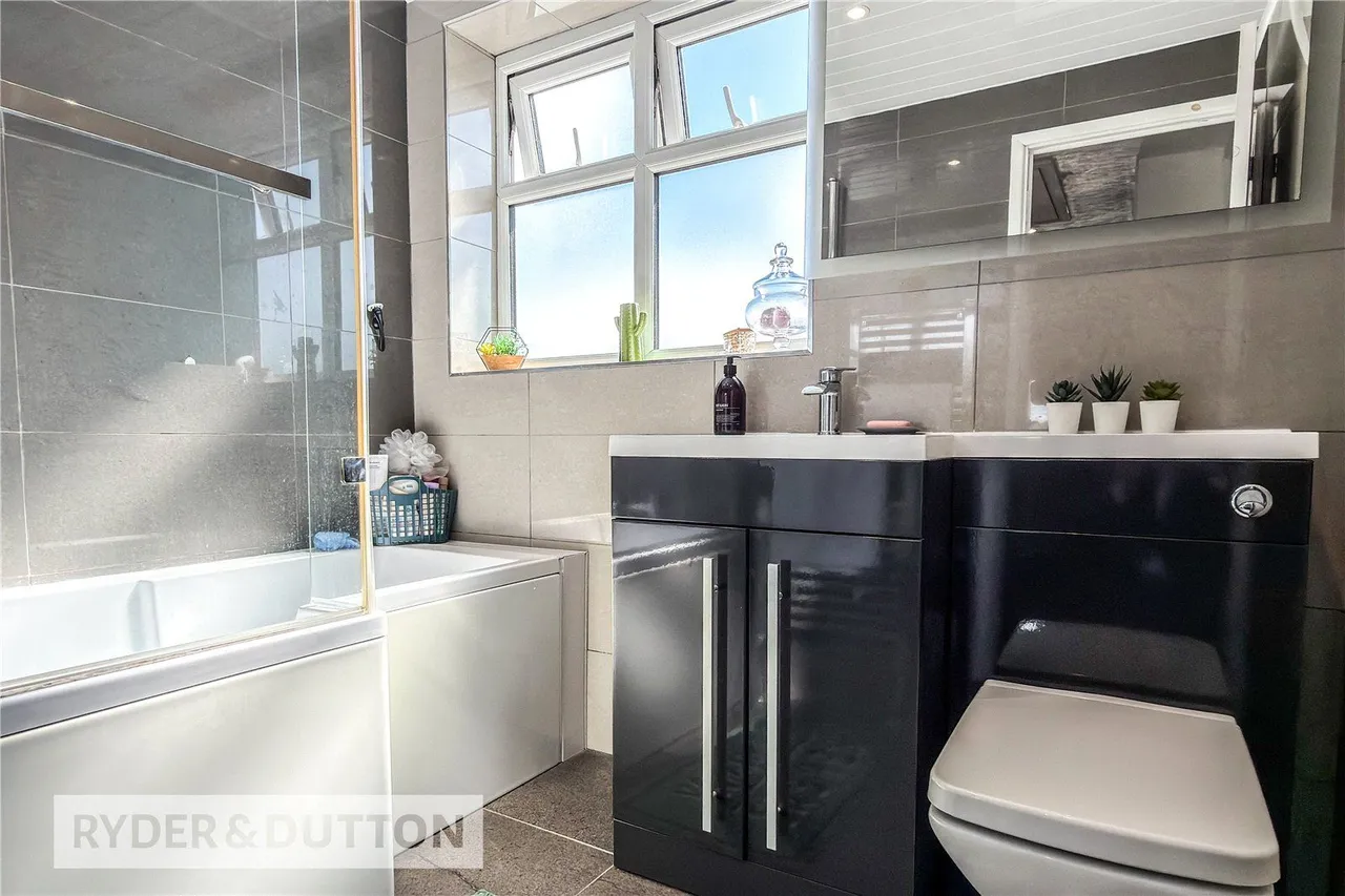 Nottingham Drive, Failsworth, M35, photo 16