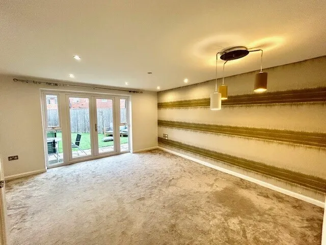 Princeton Way, Ellesmere Port, CH65, photo 3