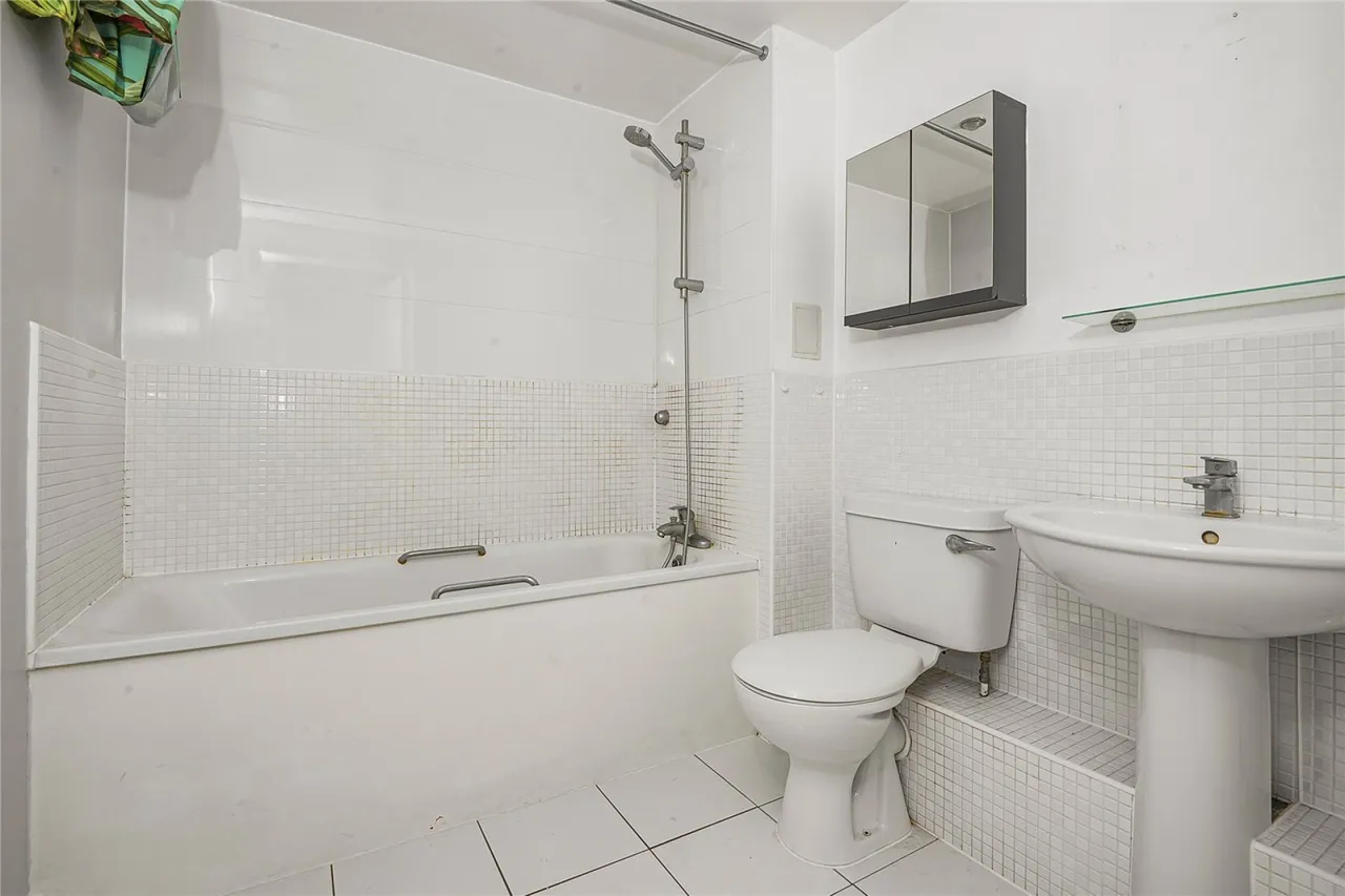 Phoenix Way, Wandsworth, photo 9
