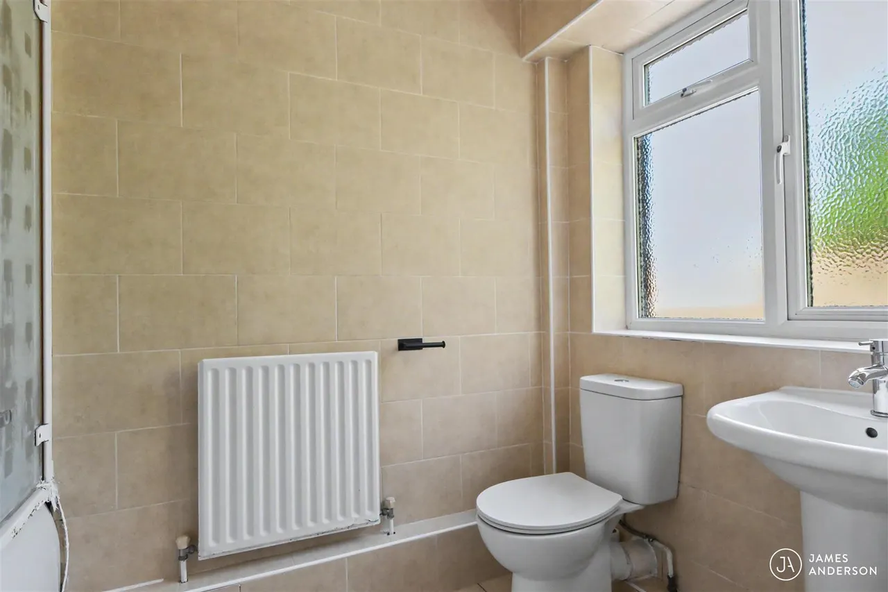 Roehampton High Street, London, SW15, photo 6