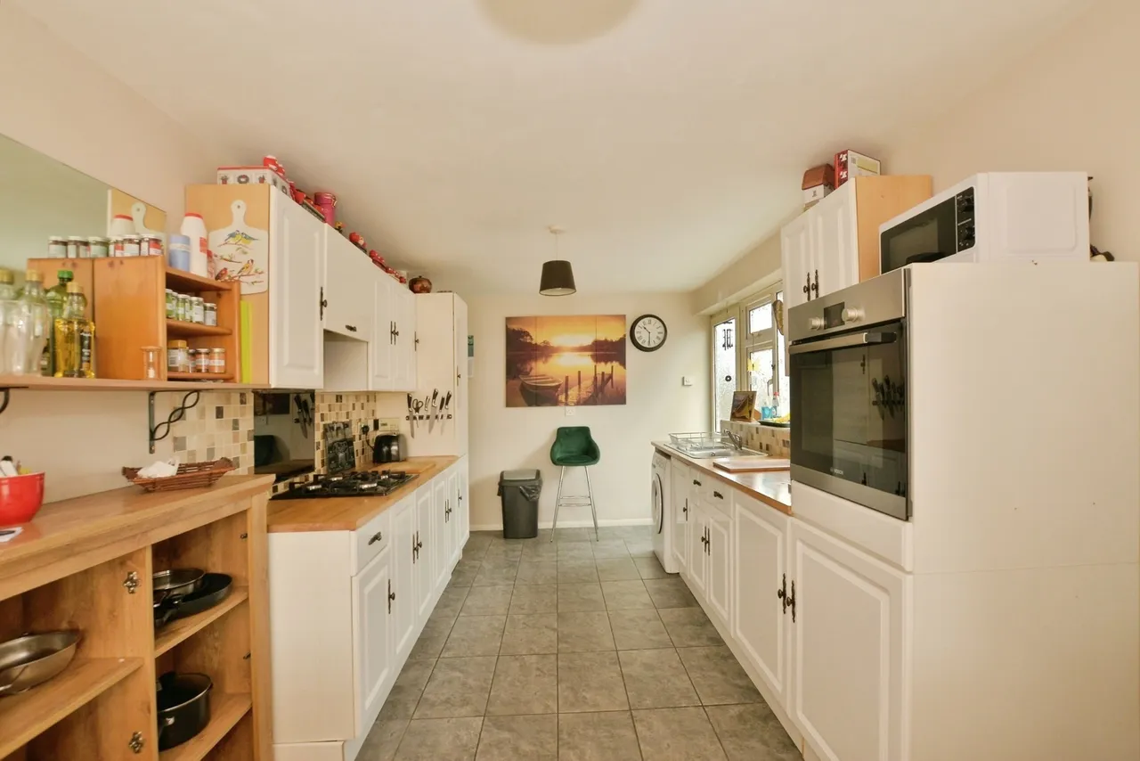 Laurel Avenue, St. Marys Bay, Romney Marsh, Kent, TN29, photo 5