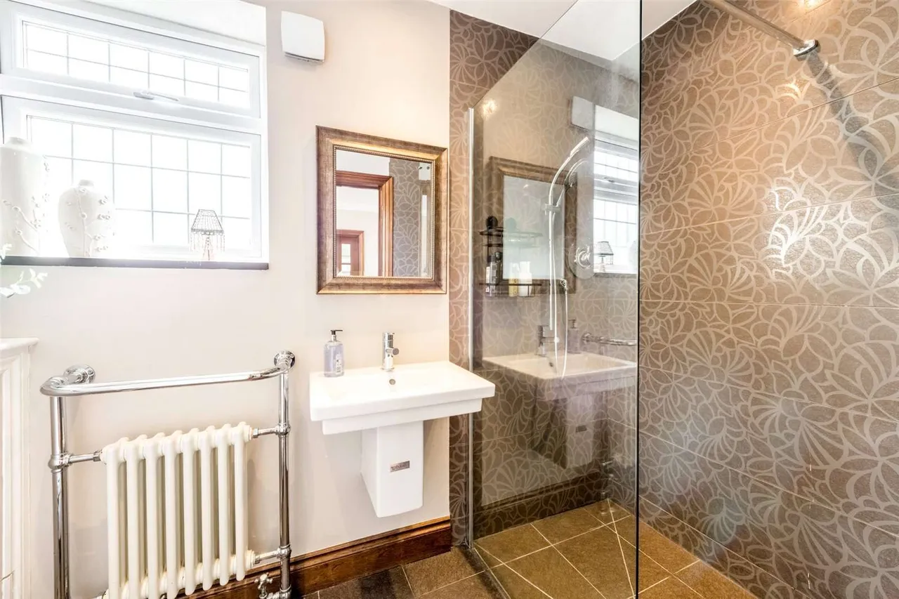 Gatton Road, Reigate, Surrey, RH2 0EX, photo 12