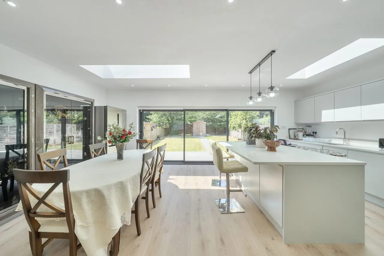 Avenue Road, Pinner, HA5, photo 14