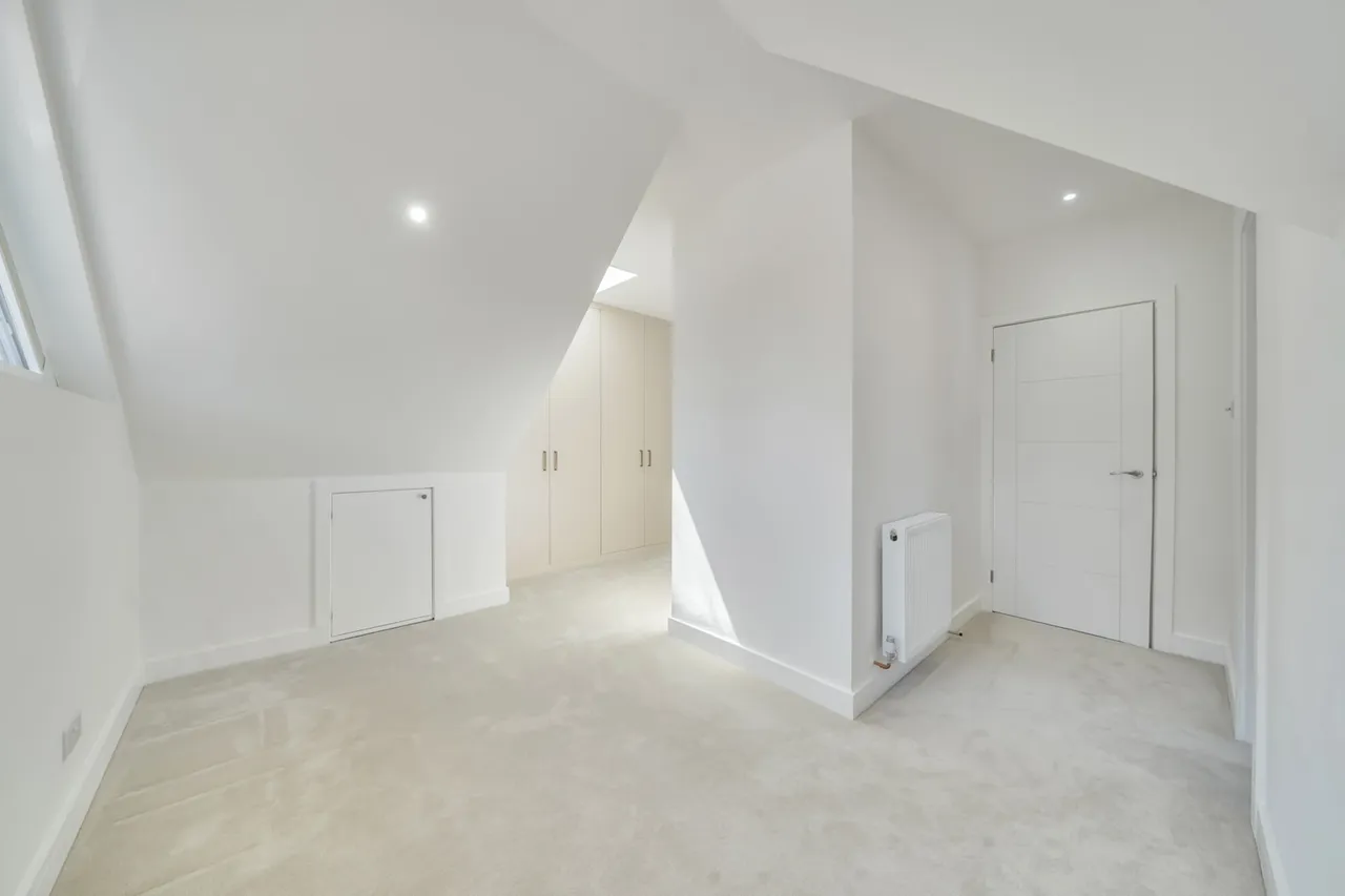 Avenue Road, Pinner, HA5, photo 13