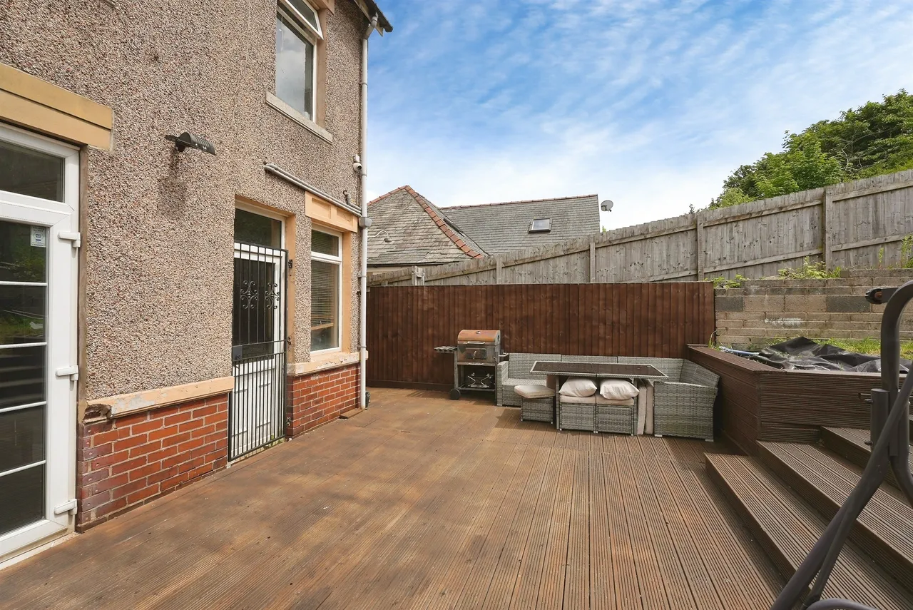 Hollingwood Mount, Bradford, BD7, photo 17