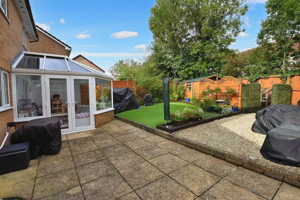 Bryony Gardens, Gillingham, photo 14