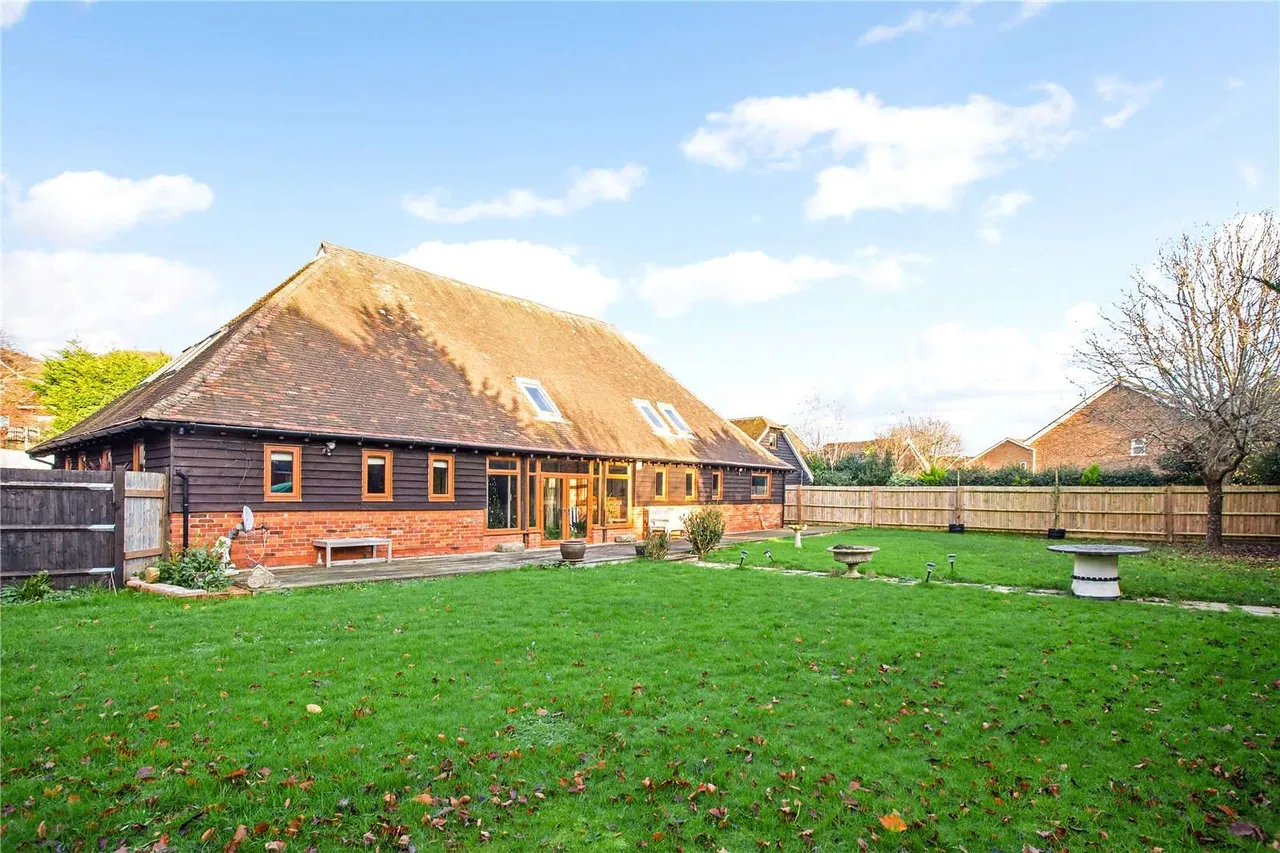 4 bed house for sale — George Williams Way, Kennington, Ashford, Kent, TN24 9RZ
