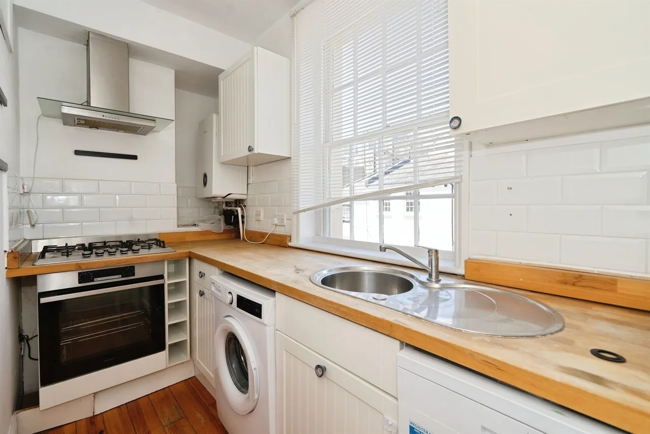 Lower Market Street, Hove, photo 2