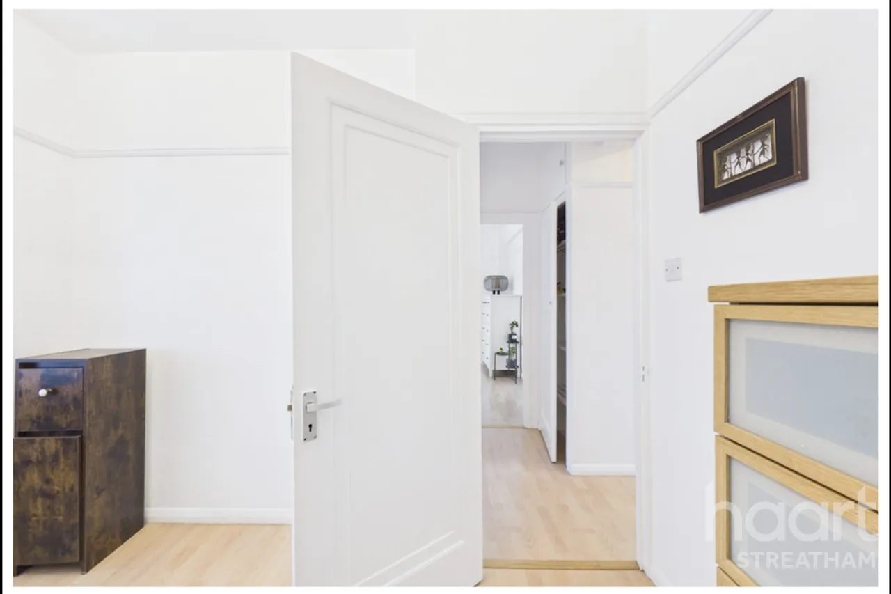 Wavertree Court Streatham Hill, SW2, photo 11