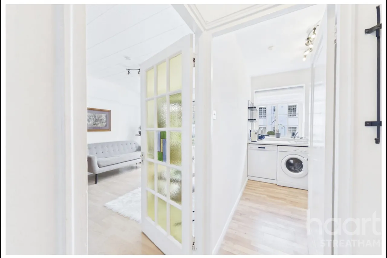 Wavertree Court Streatham Hill, SW2, photo 8