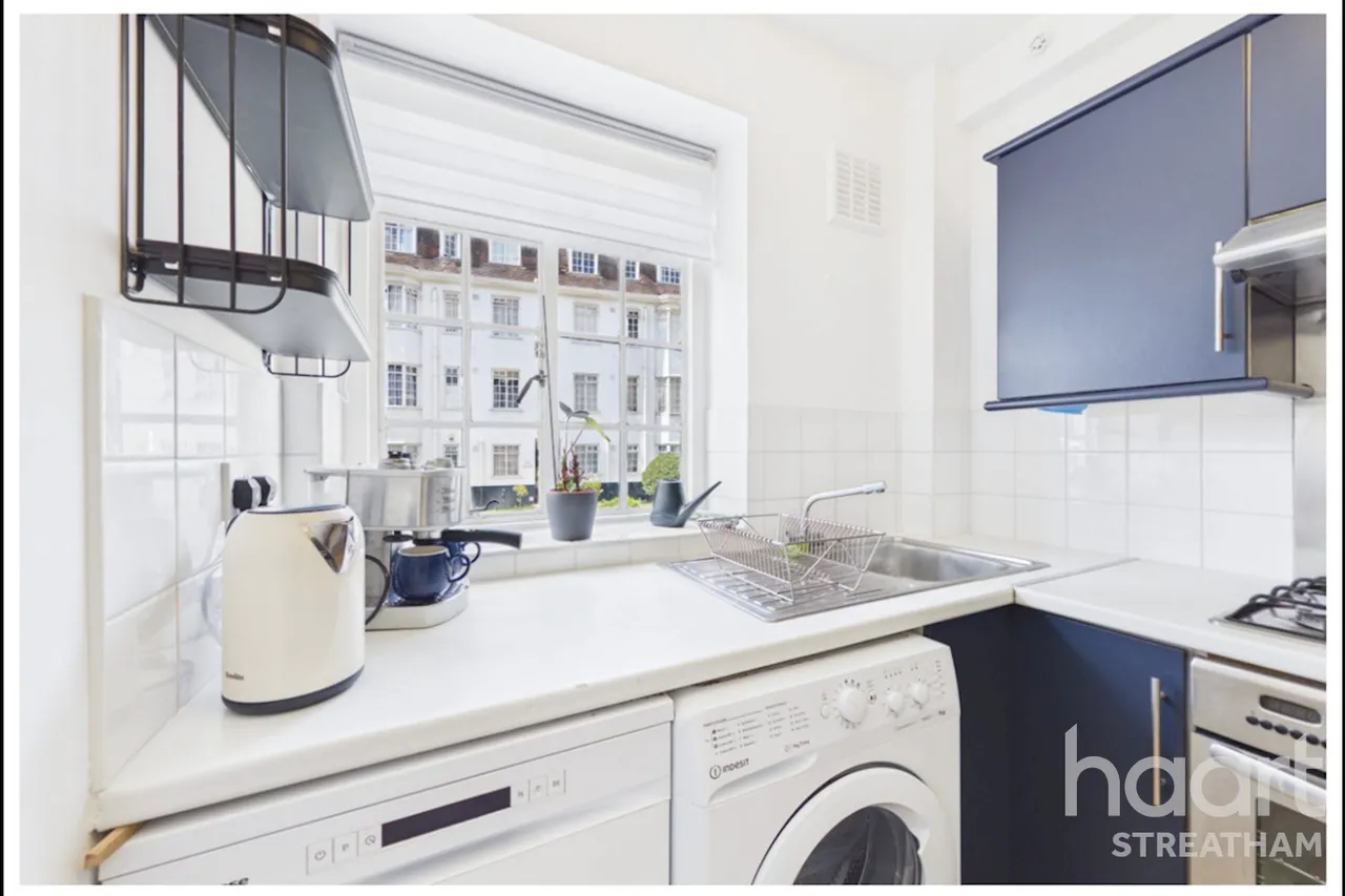 Wavertree Court Streatham Hill, SW2, photo 6