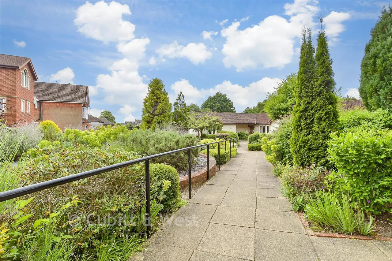Alma Road, Reigate, RH2, photo 11