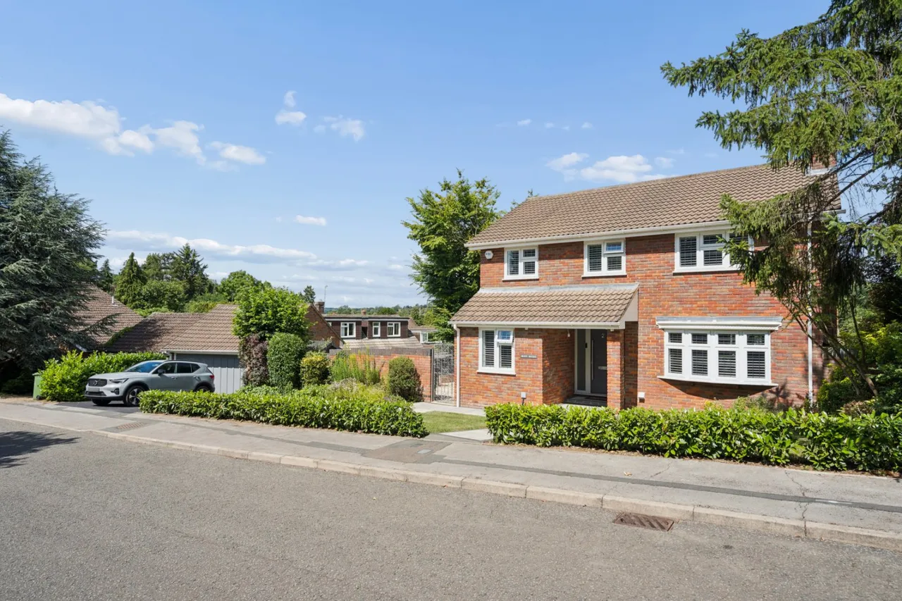 4 bed ashlea road, chalfont st. peter, buckinghamshire,sl9 for sale, Chalfont St. Peter, Buckinghamshire