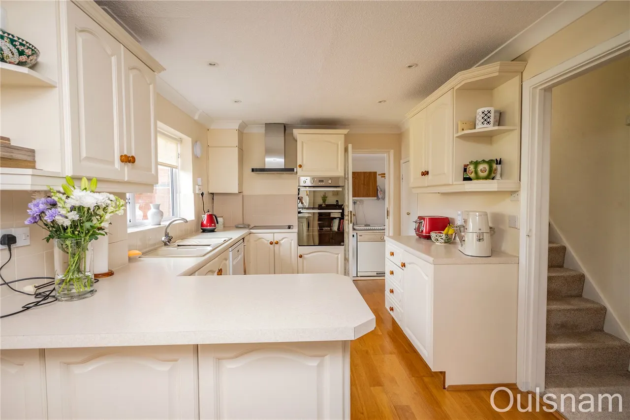 Firs Close, Marlbrook, Bromsgrove, Worcestershire, B60 1DR, photo 8