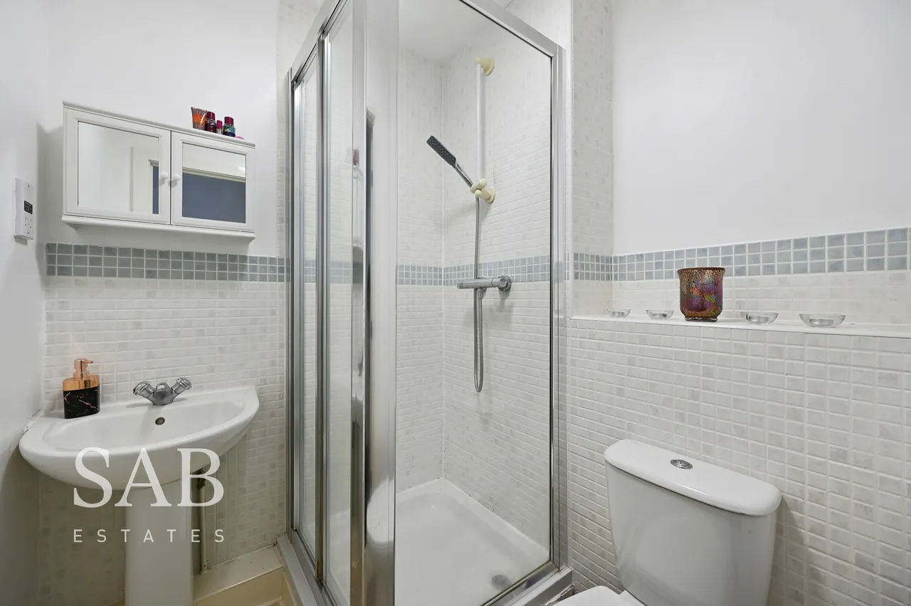 Waxlow Way, Northolt, UB5, photo 8
