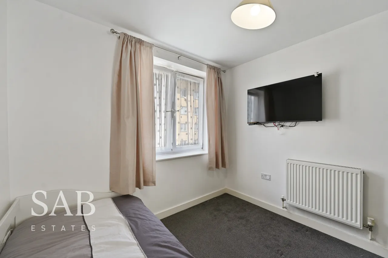 Waxlow Way, Northolt, UB5, photo 9