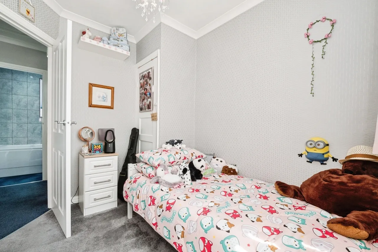 Lancaster Drive, Hornchurch, RM12, photo 15