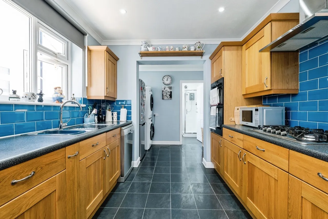 Lancaster Drive, Hornchurch, RM12, photo 8