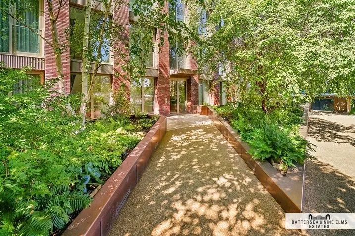 Embassy Gardens, SW11, photo 18