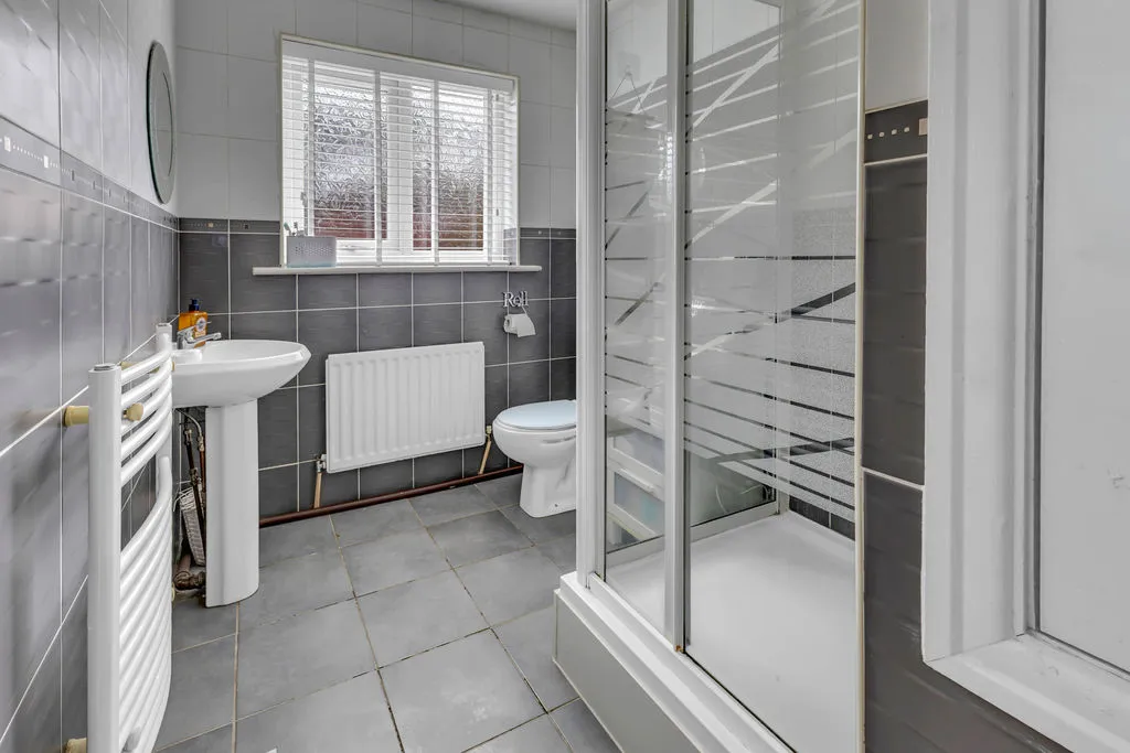 Harland Way, Rochdale OL12 7GQ, photo 17
