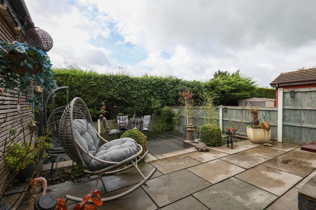 Harland Way, Rochdale OL12 7GQ, photo 27