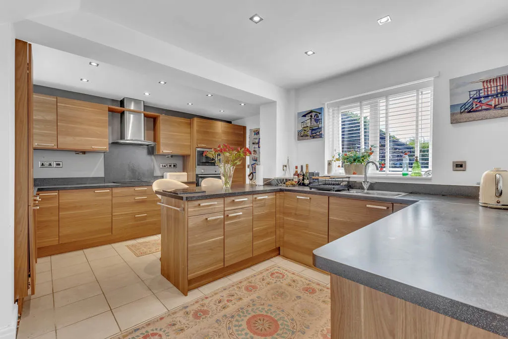 Harland Way, Rochdale OL12 7GQ, photo 10