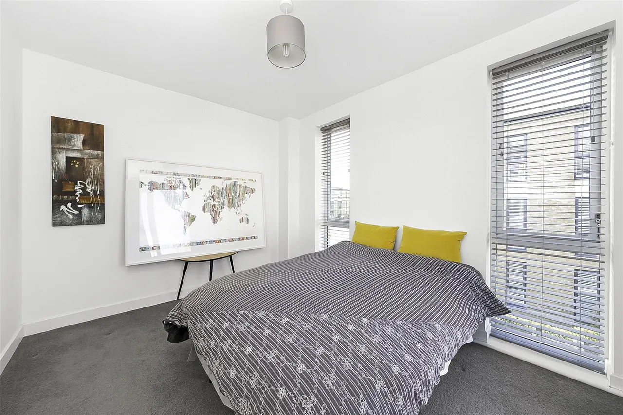 Crawford Crescent, Coulsdon, CR5, photo 9