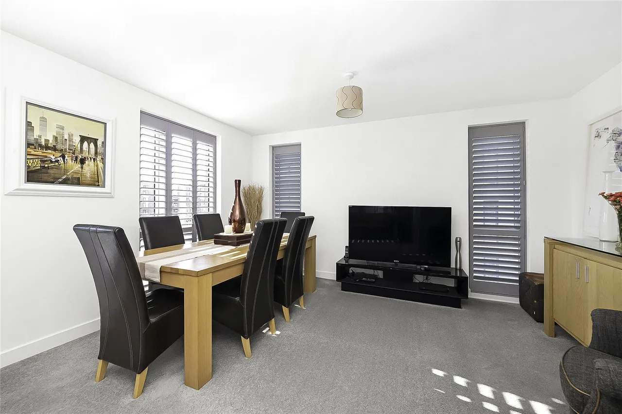 Crawford Crescent, Coulsdon, CR5, photo 5