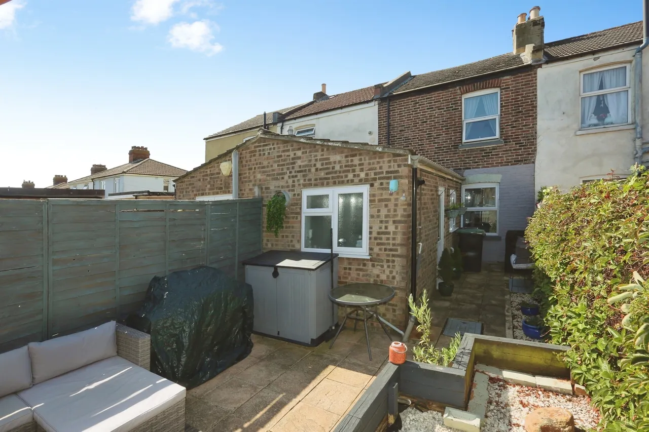 Mayfield Road, Gosport, photo 11