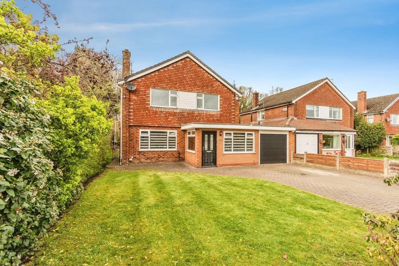 Oakdale Drive, Heald Green, Cheshire, SK8, photo 2