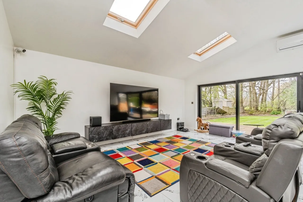 Oakdale Drive, Heald Green, Cheshire, SK8, photo 4