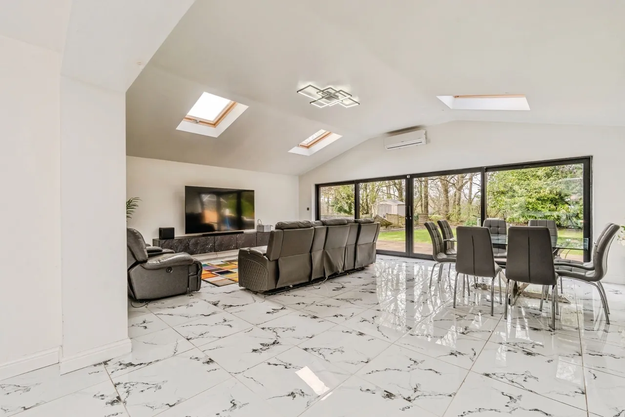 Oakdale Drive, Heald Green, Cheshire, SK8, photo 5