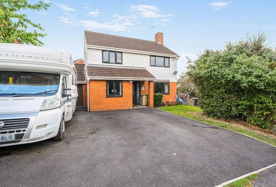 4 bed house for sale, Millers Drive, Bristol, BS30