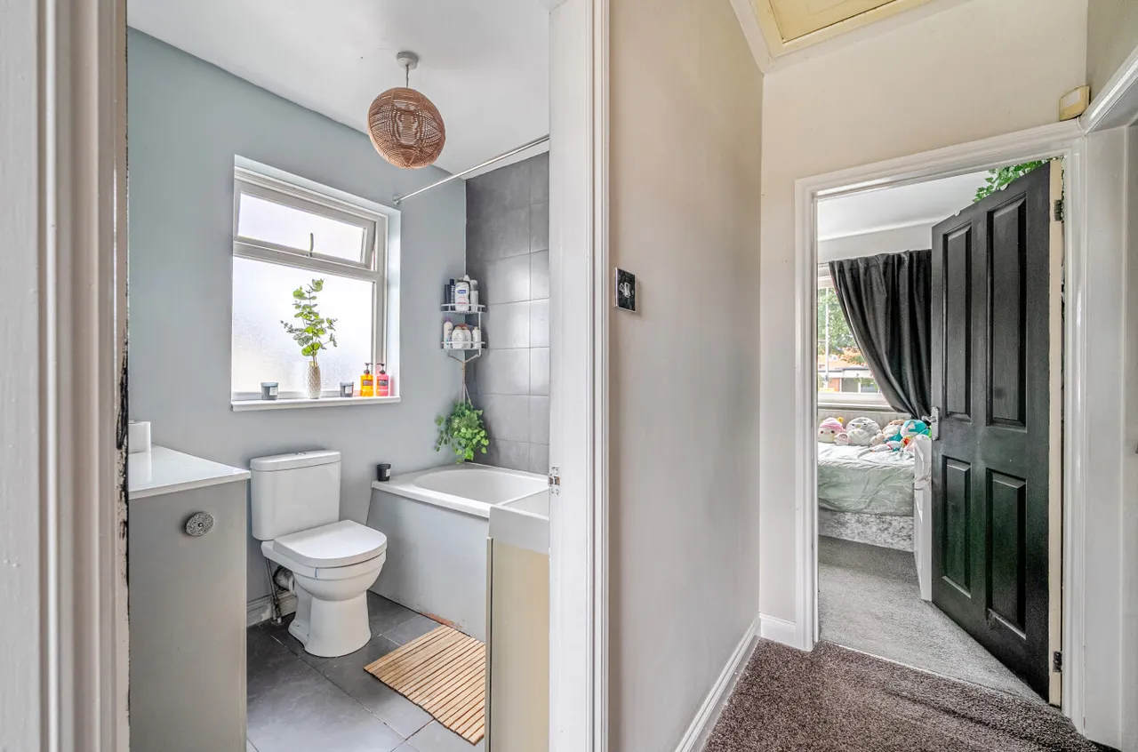Cow Lane, Ryhill, WF4, photo 12